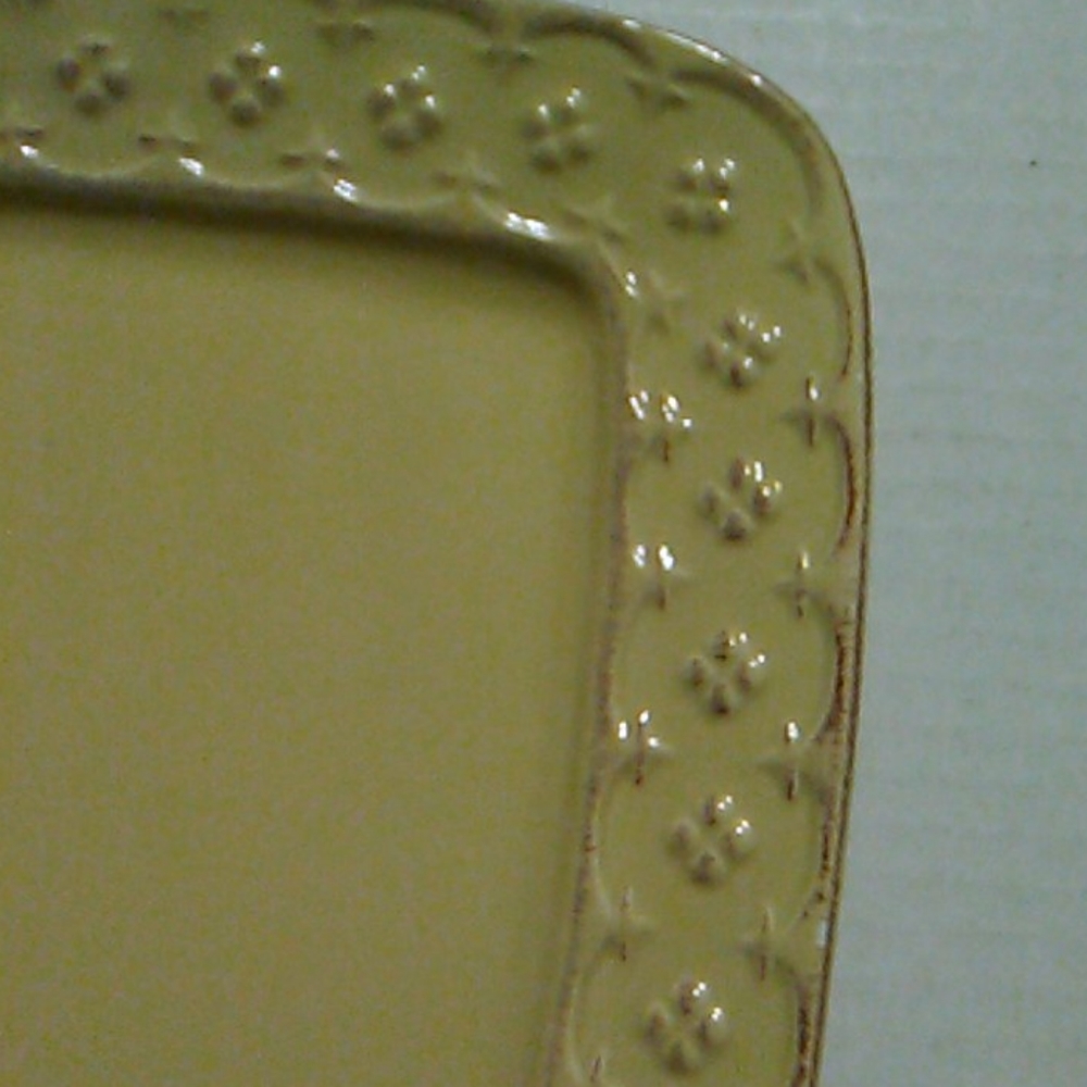 Home Essentials and beyond - Picture 7 of 7